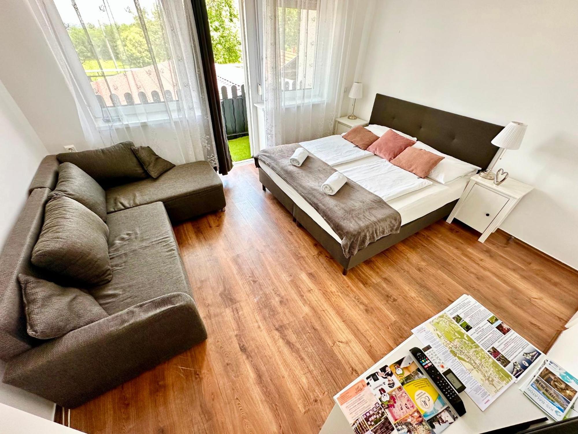 Szent Orban Panzio - Kutyabarat Apartmanok Zalakaros Eksteriør bilde
